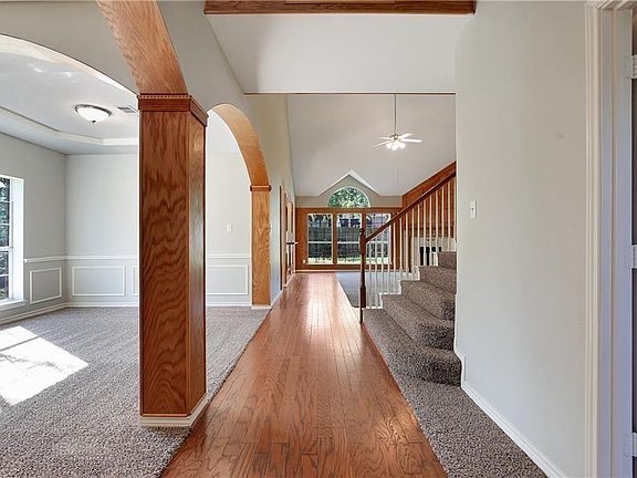 4th image of 802 Dover Heights Trl
