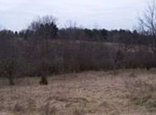 2941 W Memorial Dr, Janesville, WI 53545