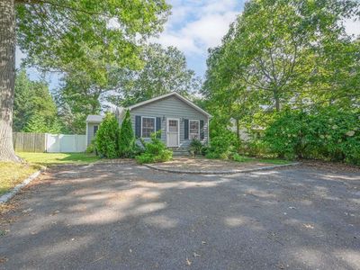 25 Pineacre Drive, Smithtown, NY, 11787