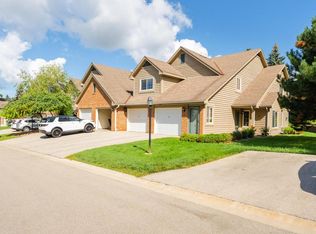 Brookfield Lake, Brookfield, WI 53045