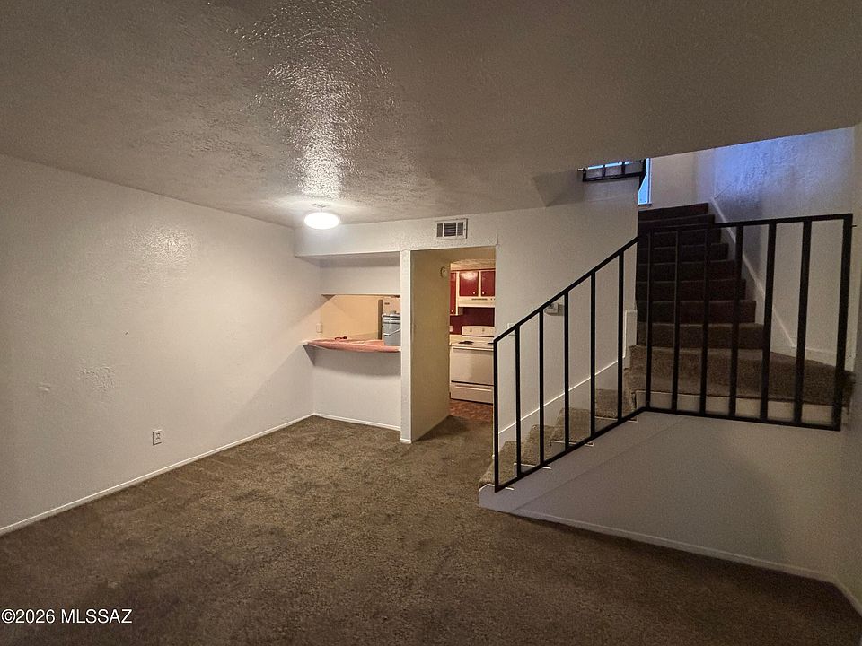 1st image of 1620 N Wilmot Rd S #344