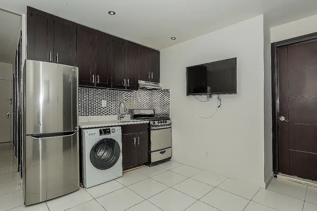 7 West 108th Street — Photo 1