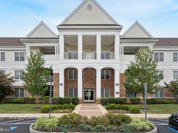 6220 Meridian Blvd, Warrington, PA 18976