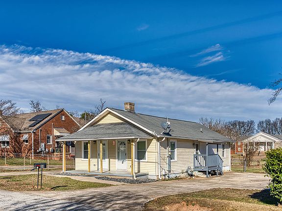 2nd image of 18A Crestone Dr #A