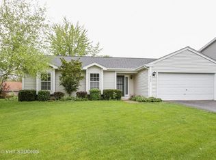 4509 Vista Dr, Island Lake, IL 60042