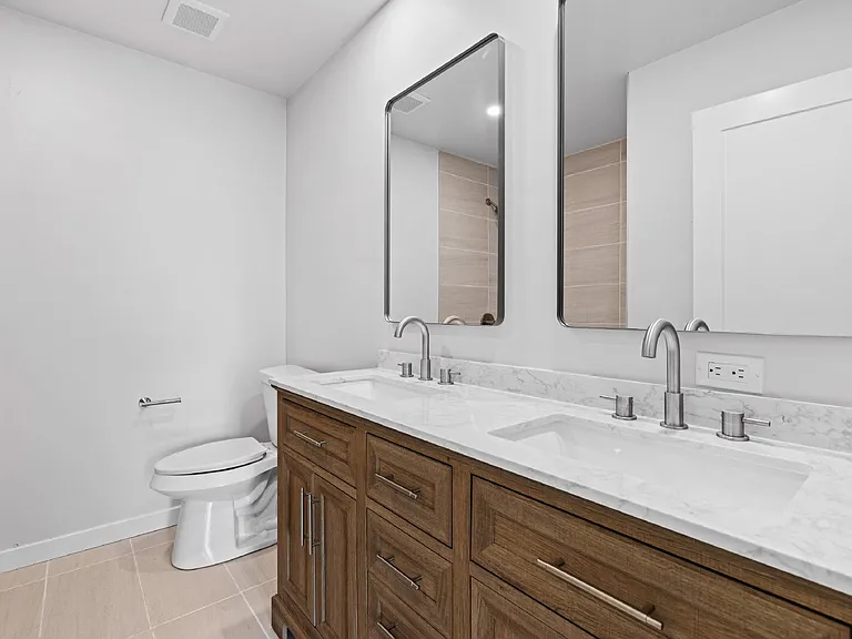 6256 E Lake Dr — Photo 5