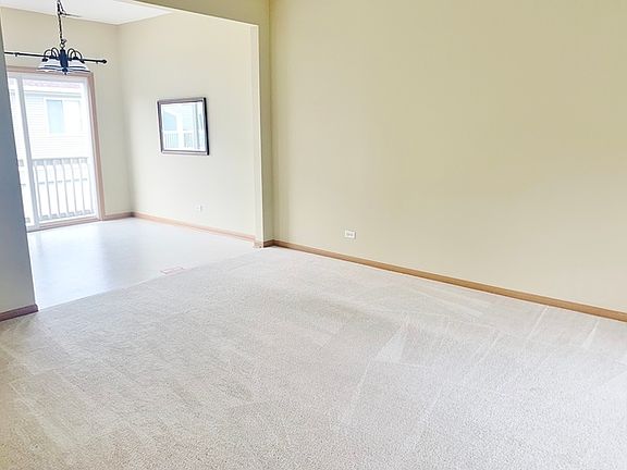 2nd image of 1636 Fieldstone Dr N #1636