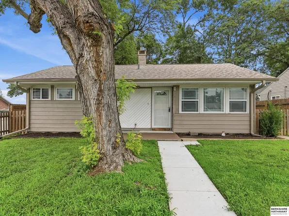 7094 Franklin St, Omaha, NE 68104