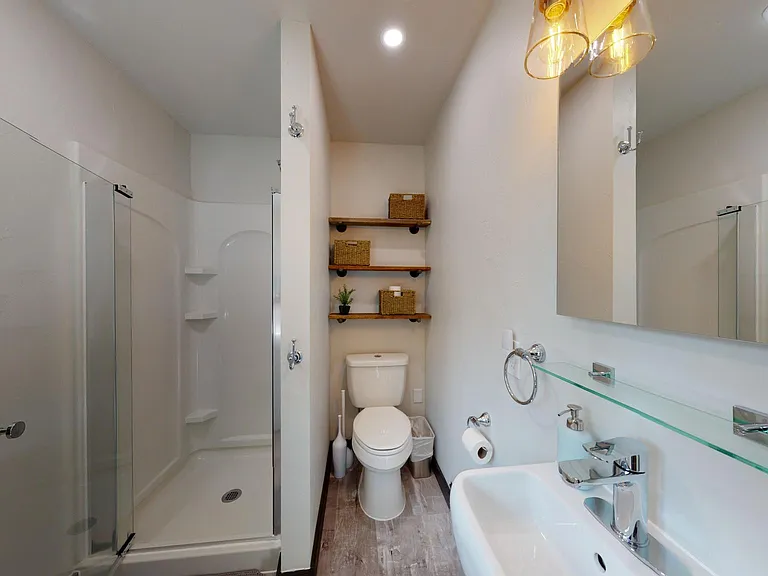 315 1/2 5th St #1/2 — Photo 23