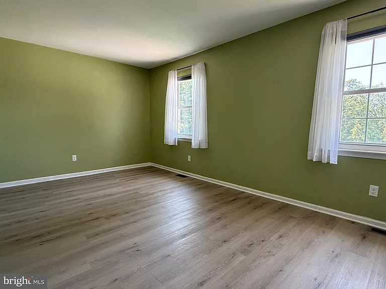 3 Ingrid Ct — Photo 9
