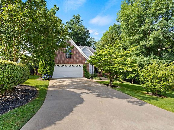 2nd image of 433 Doleman Dr
