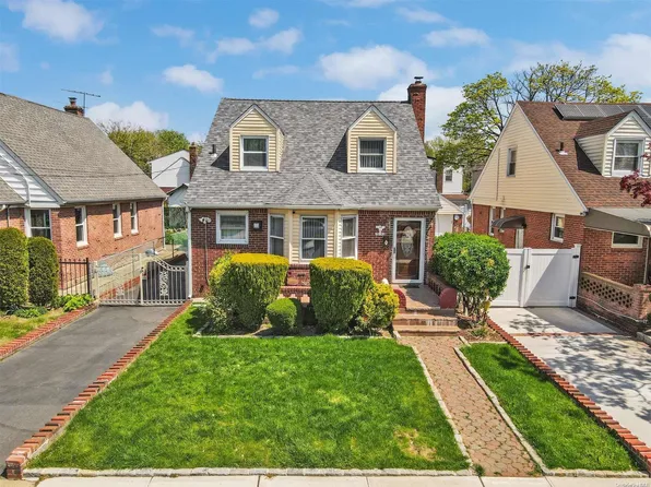 115-43 237, Elmont, NY 11003