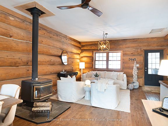 4th image of 299 Rowanwood Rd