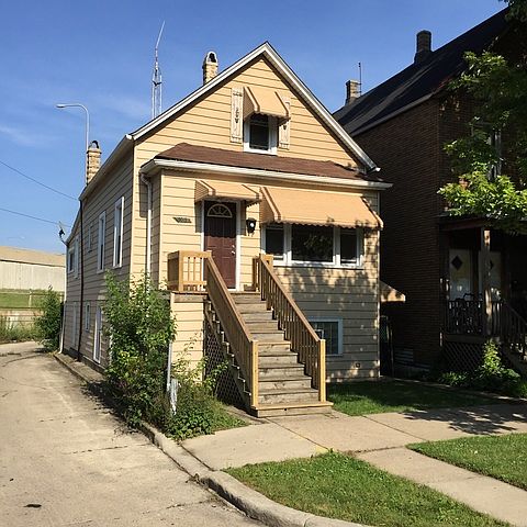 1st image of 3011 N Whipple St #2