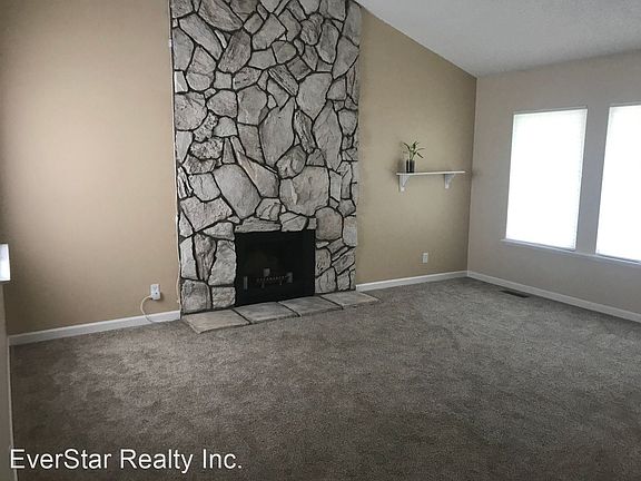 3rd image of 212-214 Abert Ave