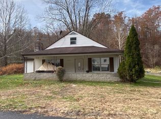 15627 State Route 854, Rush, KY 41168