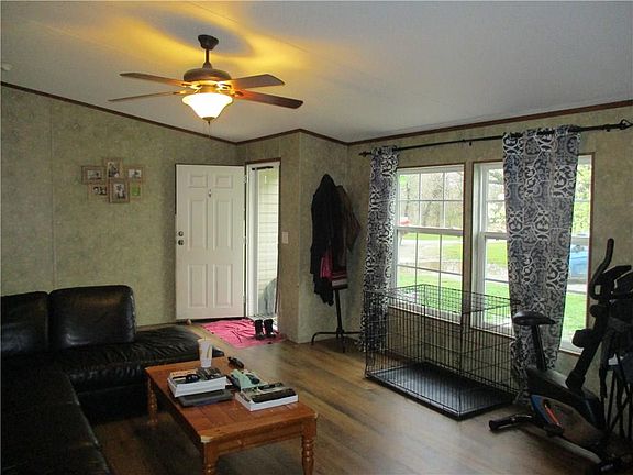4th image of 11122 Hilltop Acres