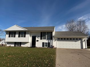 2948 Hyannis Dr, Springfield, OH 45503