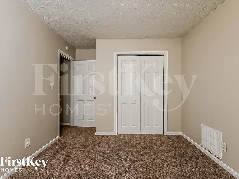 9075 Gatewood Dr — Photo 11