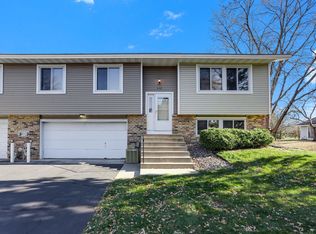 428 96th Ln NE, Blaine, MN 55434