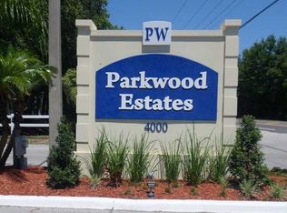 4039 Canary Palm Cir, Plant City, FL 33566