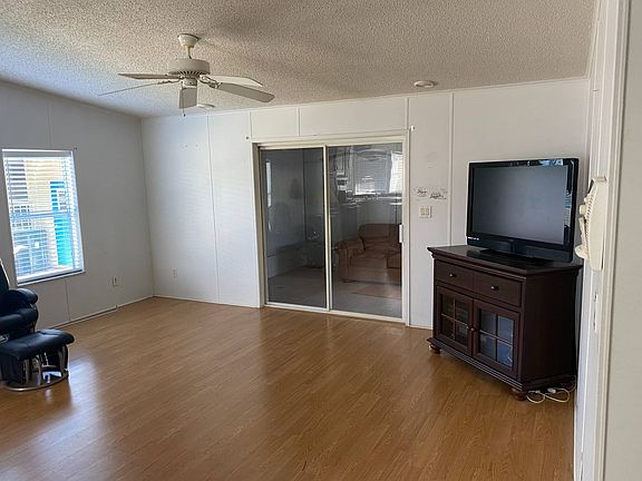4th image of 237 Osprey Ln