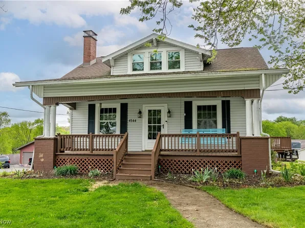 4144 Stump Ave SW, Navarre, OH 44662