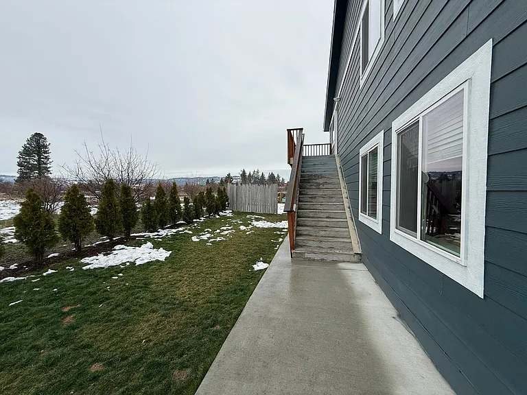 24211 E Wellesley Ave #B — Photo 3