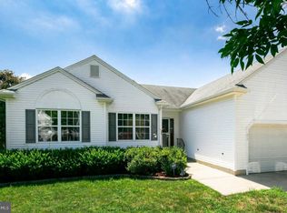 21 Ashley Dr, Delran, NJ 08075