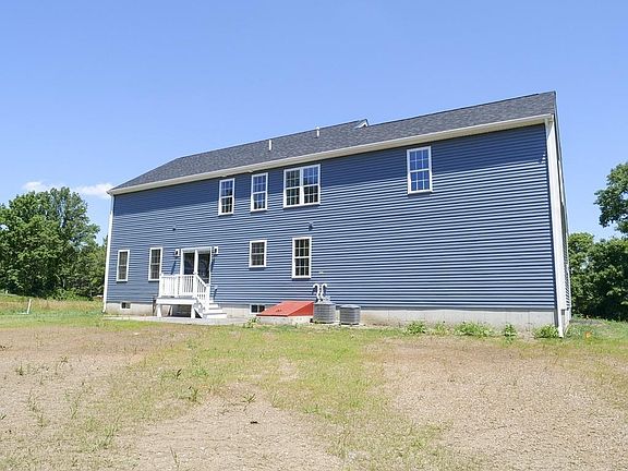 4th image of 142 County St
