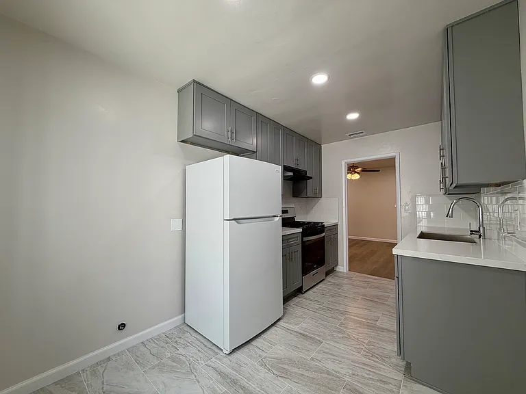 00-236 Atlantic Ave #19 — Photo 6