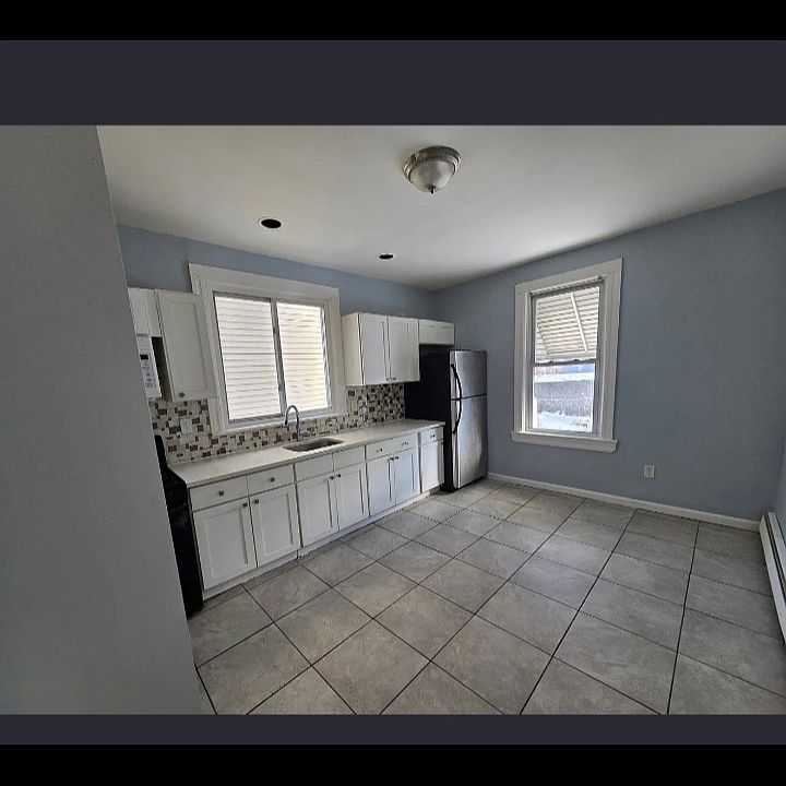 1st image of 68 Sanford St #1A