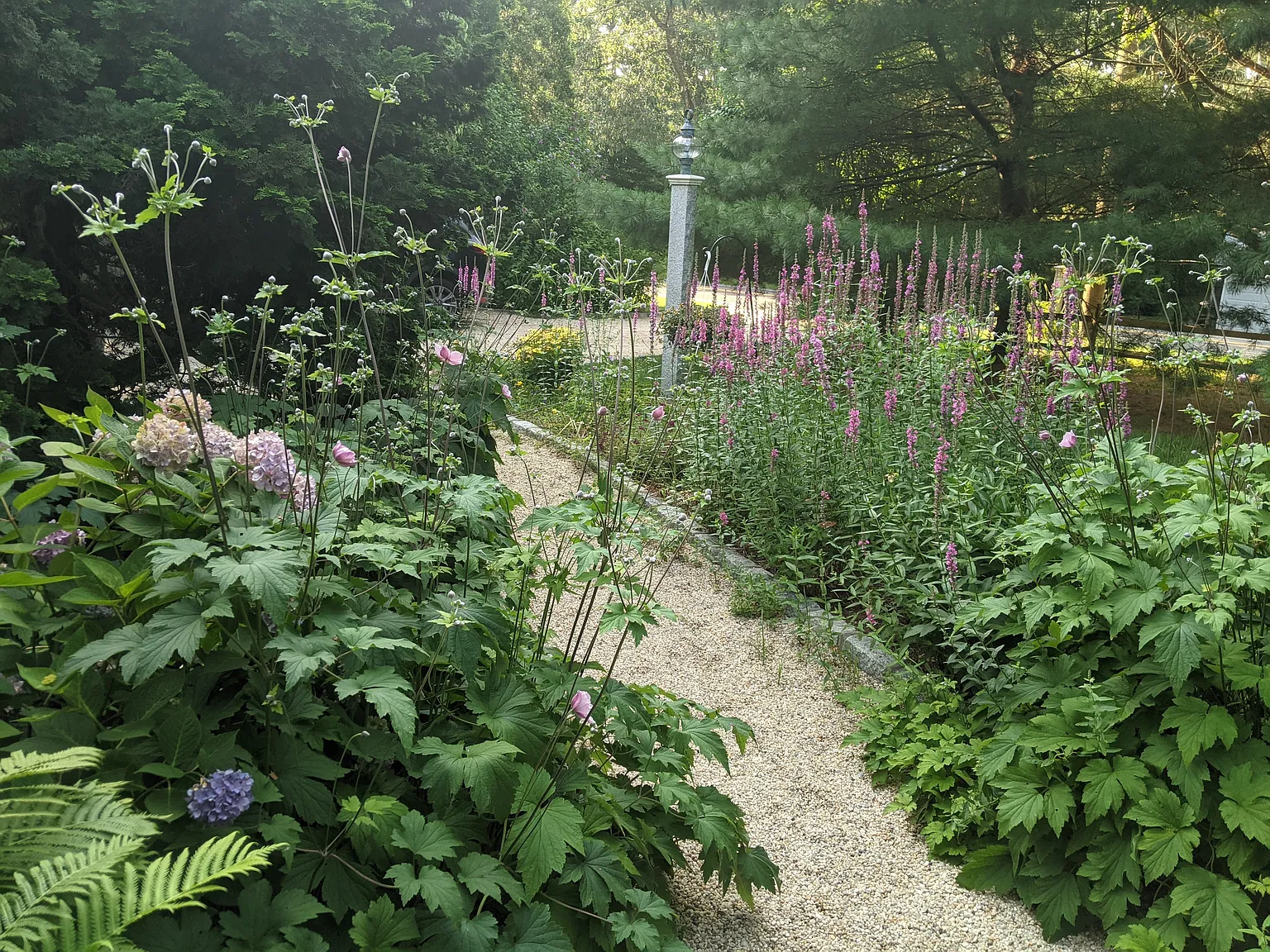 Expansive Ranch SOH in Hampton Bays — Photo 3