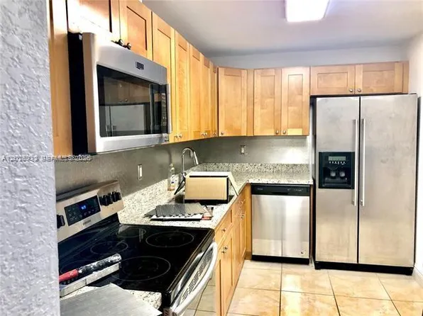 1800 Sans Souci Blvd APT 305, North Miami, FL 33181