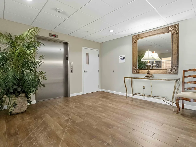 30 Franklin St #116 — Photo 10