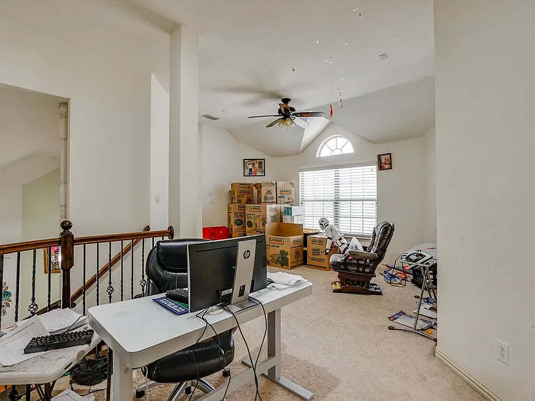 13704 Blueberry Hill Dr — Photo 20