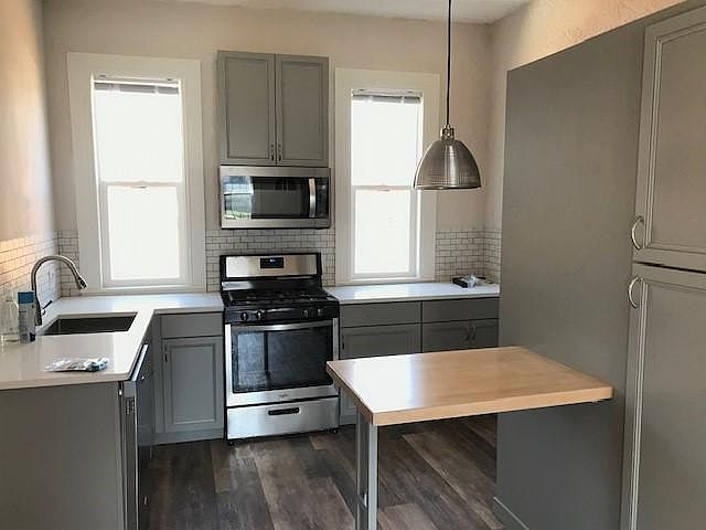 Kitchen with bar table