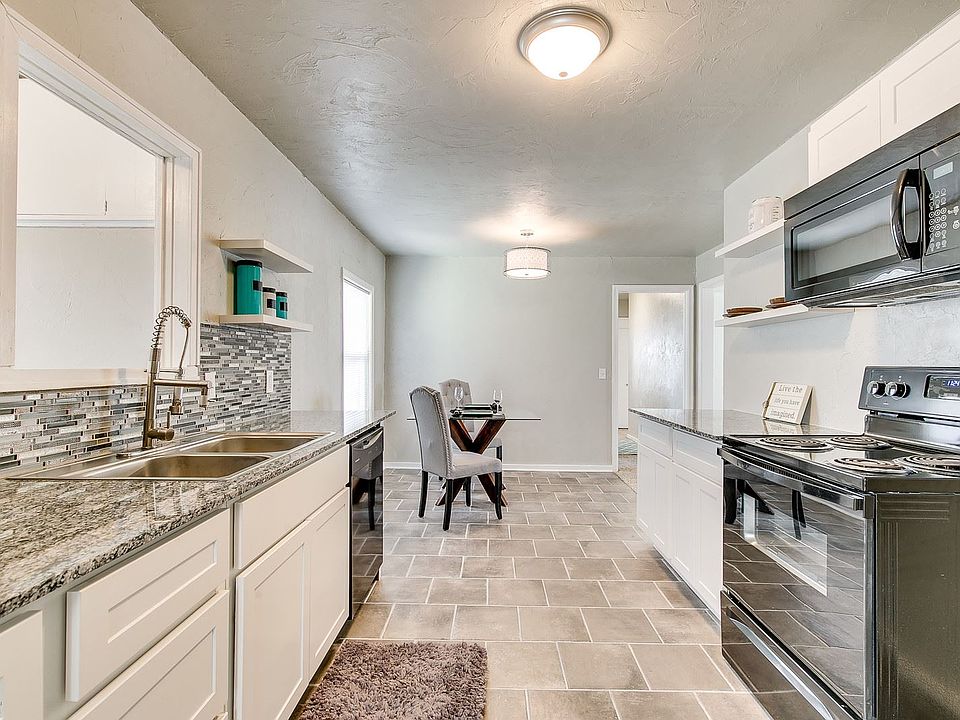 25_1313_NE_44th_St25_mls