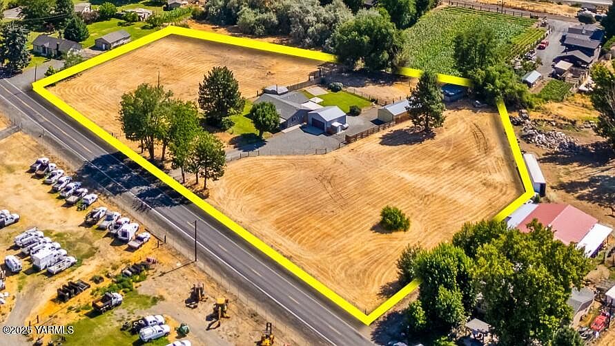 1207 S Keys Rd, Yakima, WA 98901 | Zillow