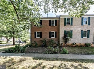 5480 Lighthouse Ln, Burke, VA 22015