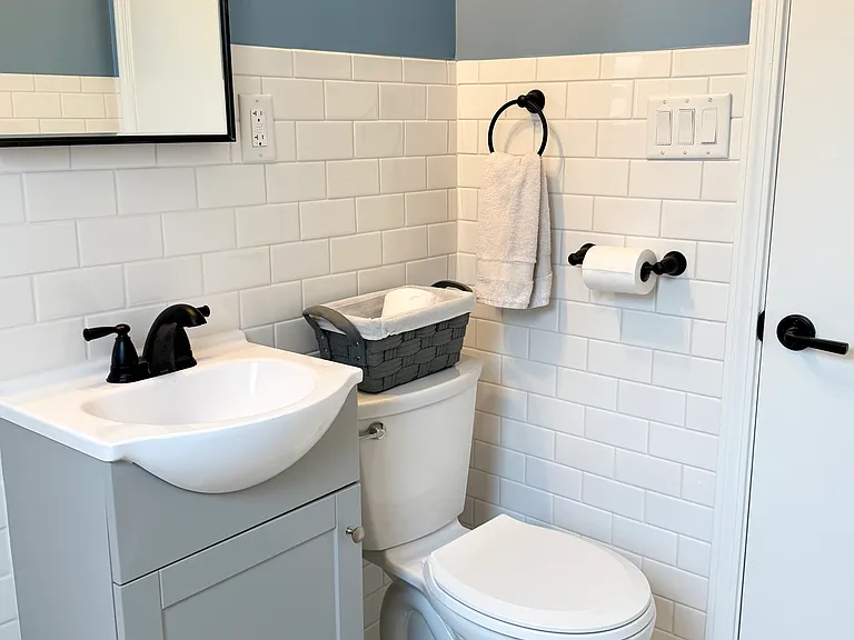 1214 Lander Rd — Photo 3