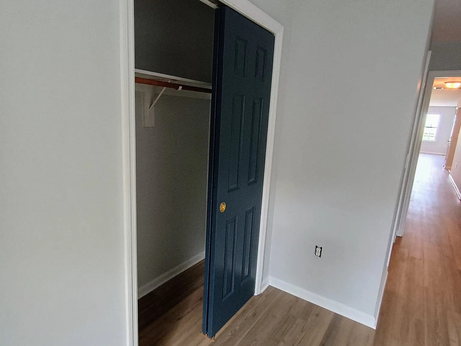 347 Ridgewood Avenue - 2 — Photo 4