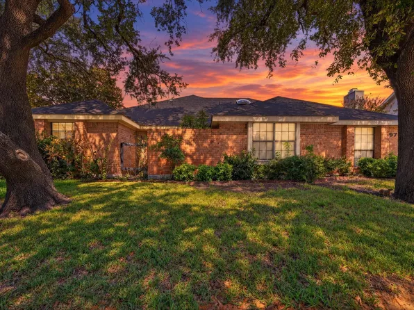 9711 Springtree Ln, Dallas, TX 75243