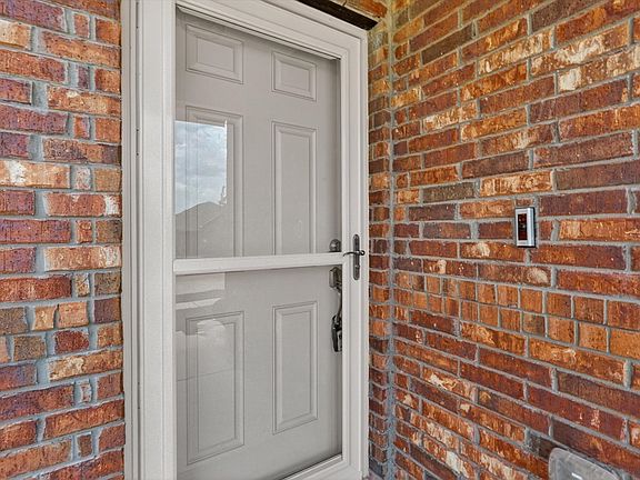 2nd image of 4027 Bighorn Dr
