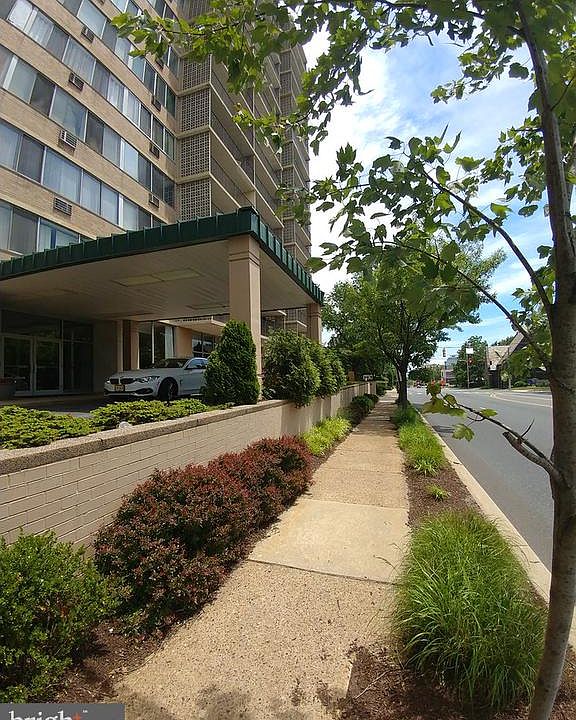 1st image of 1401 Pennsylvania Ave APT 1409