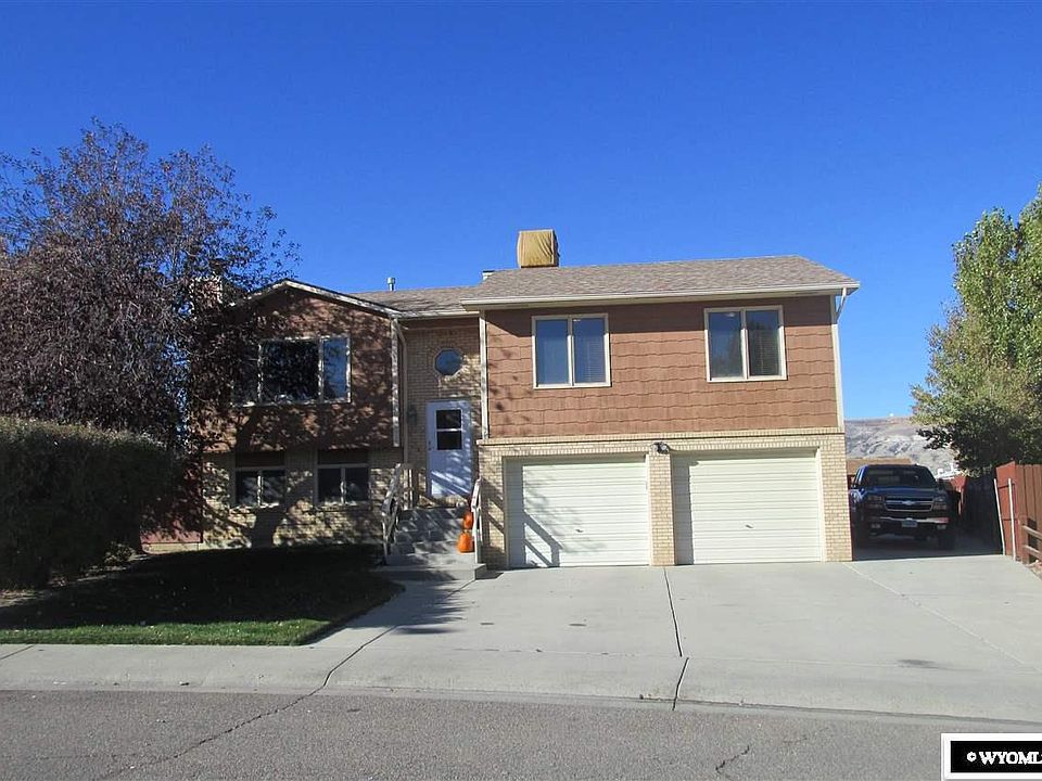 1st image of 1026 Cypress Cir