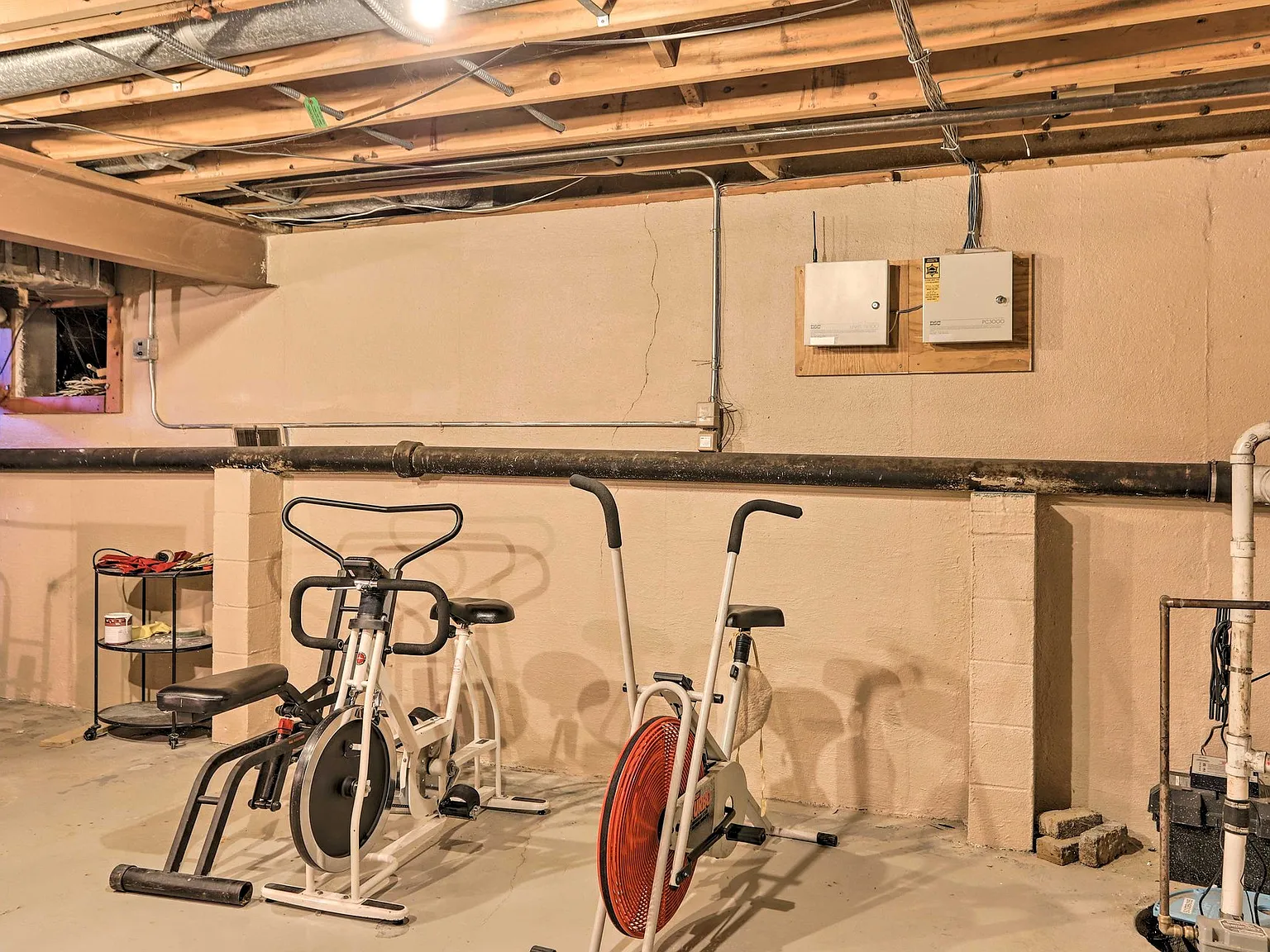 5 bed, $6,000 — Photo 4