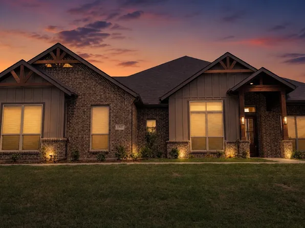 6841 Southrock Dr, Midlothian, TX 76065