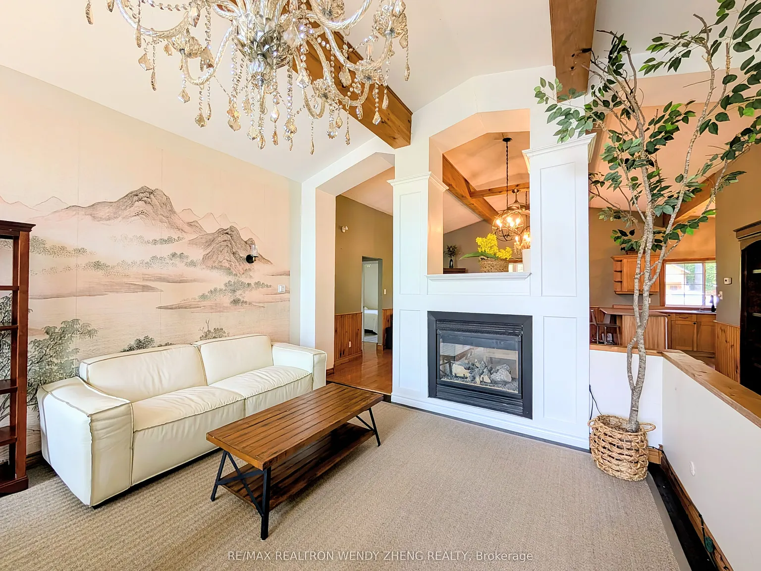 4 bed, $2,850 — Photo 3