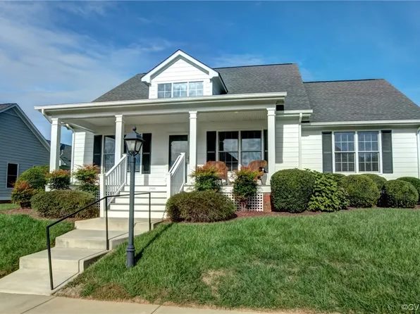 2100 Bienvenue Pl, Powhatan, VA 23139